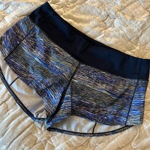 Speed Up Short by Lululemon. Size 6